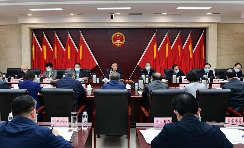 唐仁健主持召開省政府黨組（擴大）會議 傳達(dá)學(xué)習(xí)習(xí)近平總書記重要講話精神等 安排部署貫徹落實工作