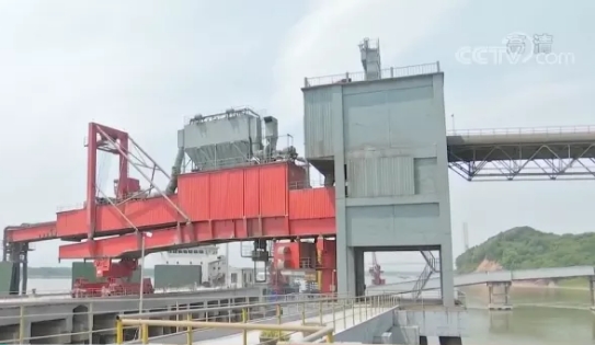 太瘋狂！水泥漲價幾輪，依舊排隊搶購......發(fā)生了什么？