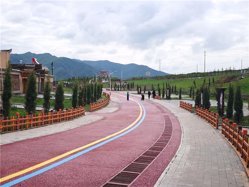 甘肅甘南州夏河縣安果村：吃上“旅游”飯，安心奔小康