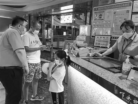 “好久不見(jiàn)，歡迎回來(lái)！”——探訪重啟后的蘭州電影院