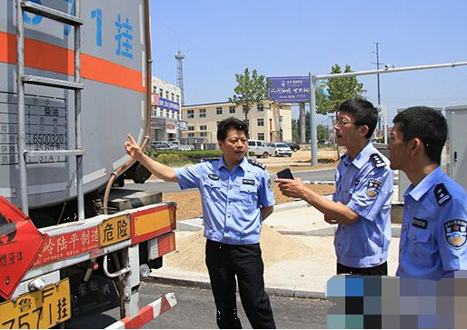 蘭州市開展?；愤\輸交通安全專項整治行動