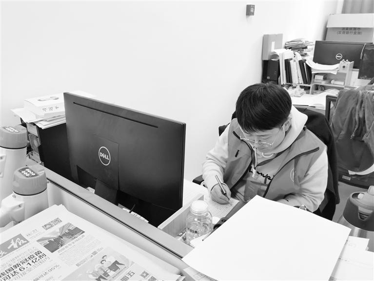 關注人口普查丨5天入戶300多戶 這位普查員真棒！