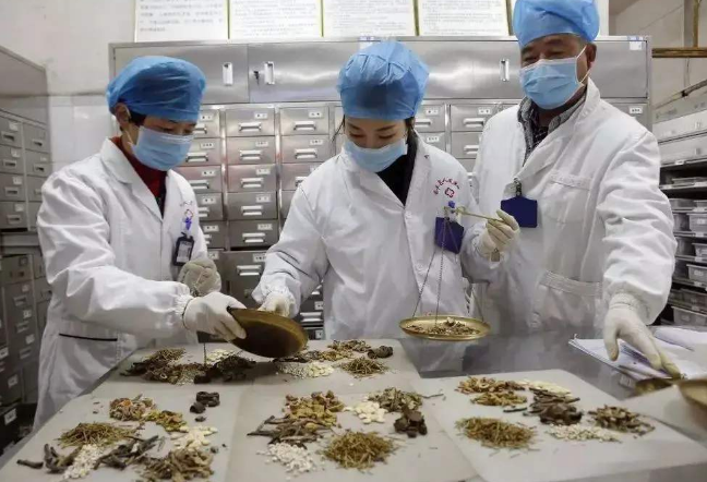 新冠肺炎疫情人物同防市民如何做？請看這里！