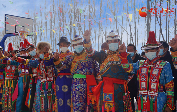 肅南：分紅啦分紅啦！南溝村村民喜領(lǐng)43.3萬元