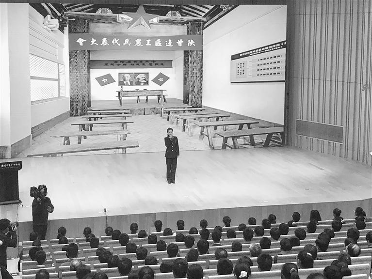 蘭州市開展“學(xué)黨史、頌黨恩、跟黨走”紅色文化進(jìn)校園活動