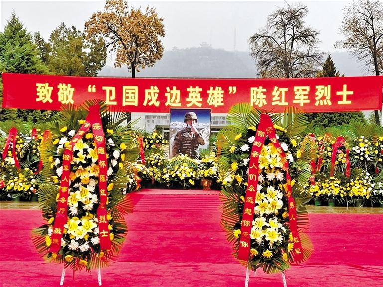 又是一年清明時(shí) 金城嗚咽祭英魂 “紅軍，我們看你來了！”