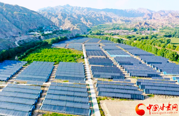 【奮斗百年路 啟航新征程 脫貧攻堅(jiān)答卷】以村為家，把貧困戶當(dāng)家人——記全國脫貧攻堅(jiān)先進(jìn)個(gè)人錢有