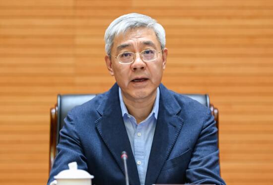 尹弘在甘肅省人大常委會黨組（擴大）會議上強調(diào) 堅持黨的全面領(lǐng)導(dǎo) 認(rèn)真依法履行職責(zé) 推動新時代人大工作與時俱進創(chuàng)新發(fā)展