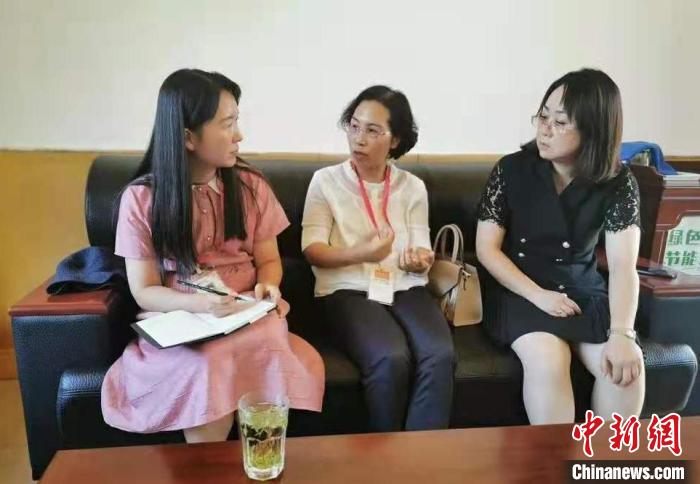 甘肅武威“愛心媽媽”與“婦兒有約”:立足本職播種愛