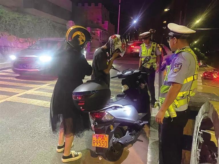 蘭州市開(kāi)展大排量摩托車交通行為集中整治行動(dòng) 嚴(yán)查飆車非法改裝等交通違法行為