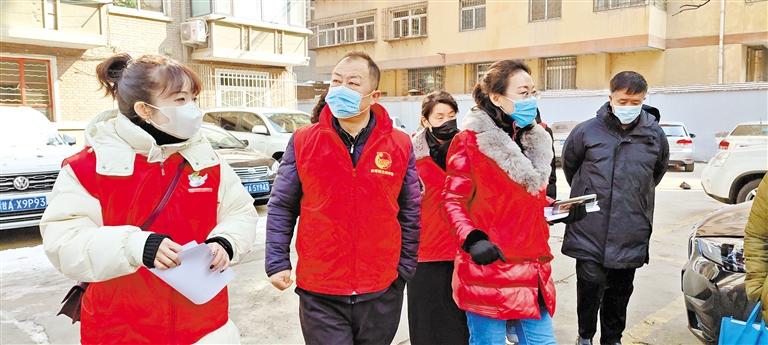 【新春走基層】解決雞毛蒜皮 感受社區(qū)“微幸?！?>
        </a><em>【新春走基層】解決雞毛蒜皮 感受社區(qū)“微幸?！?/em></li>
    <li><a  target=