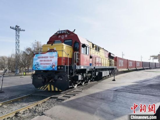 甘肅企業(yè)走出去“危中育新機” “借船出?！蓖貒H市場